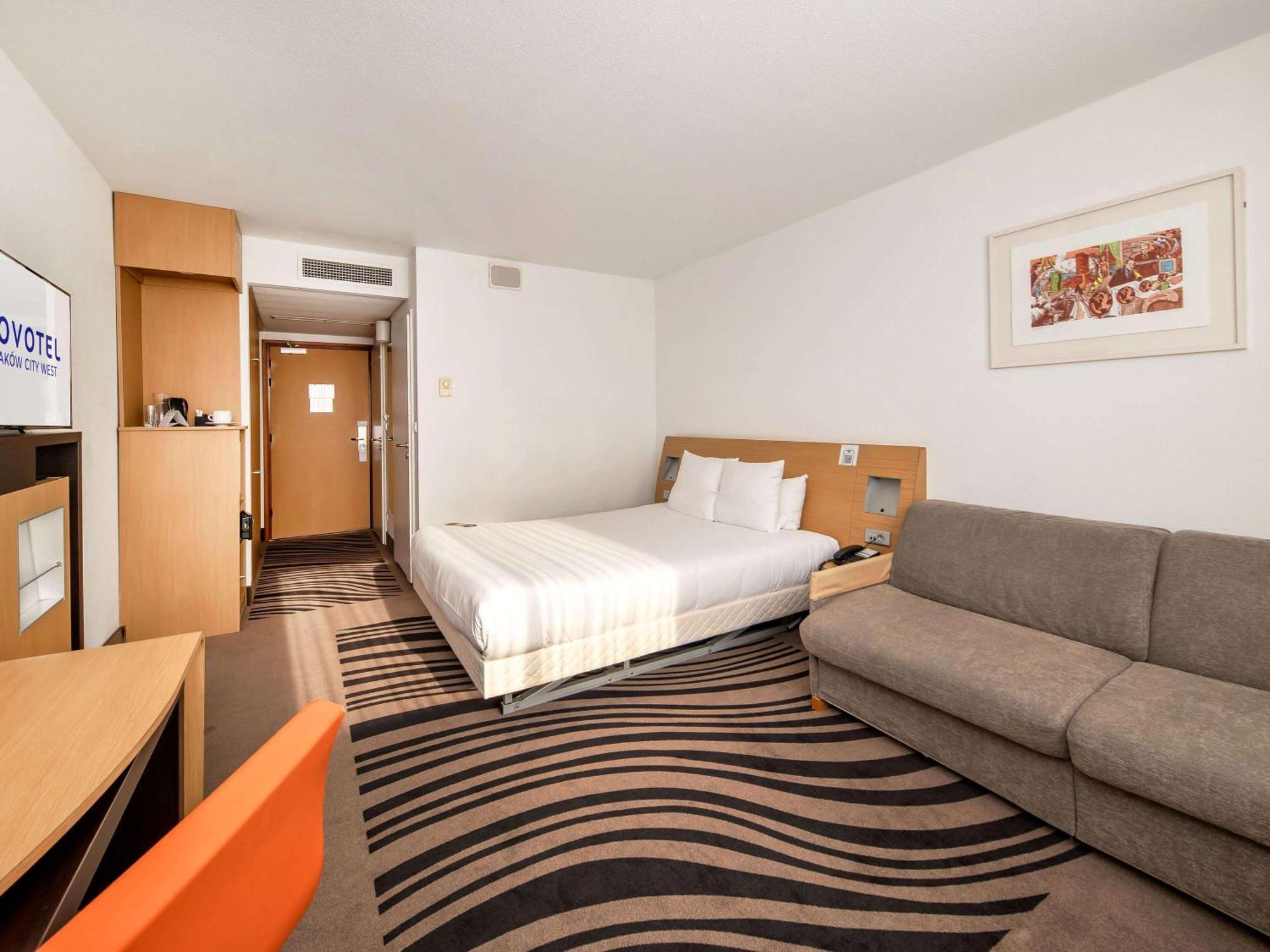 Novotel Krakow City West Esterno foto