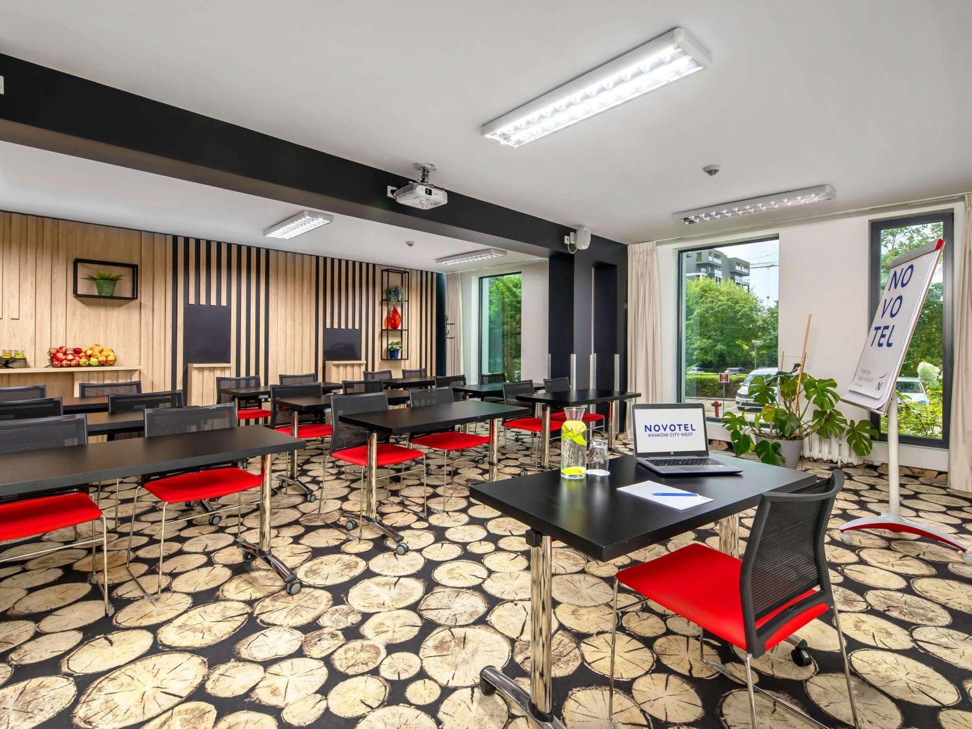 Novotel Krakow City West Esterno foto