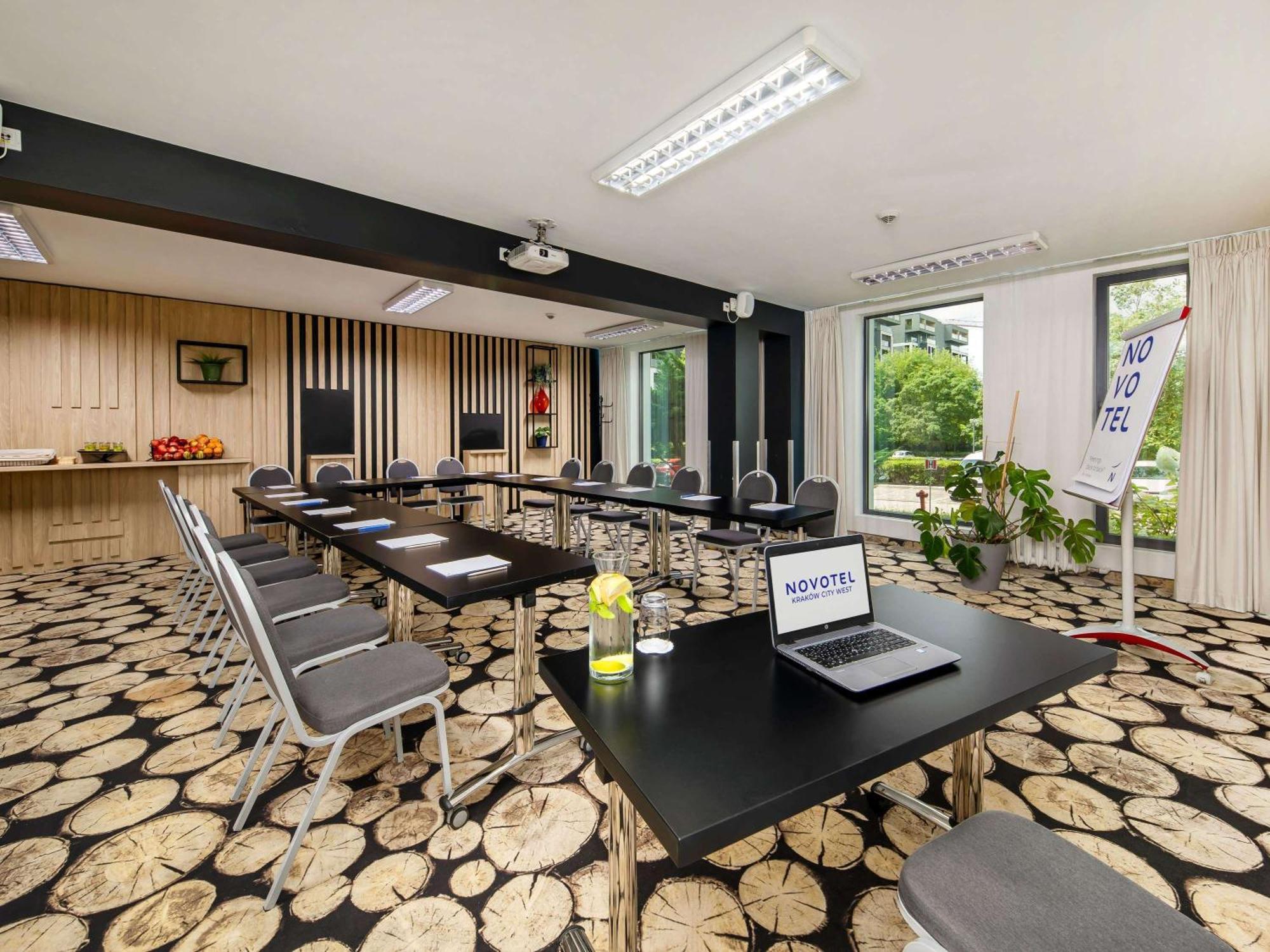 Novotel Krakow City West Esterno foto